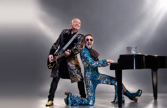 Elton meets Freddie – Acoustic Session