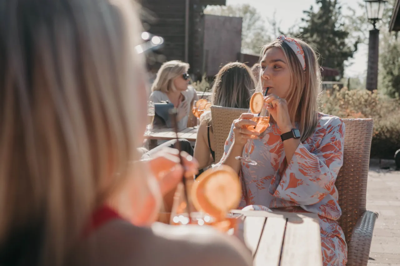 Restaurang Klockargården uteservering.