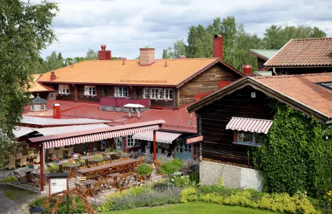 Uteservering sommartid på Hotell Klockargården. 